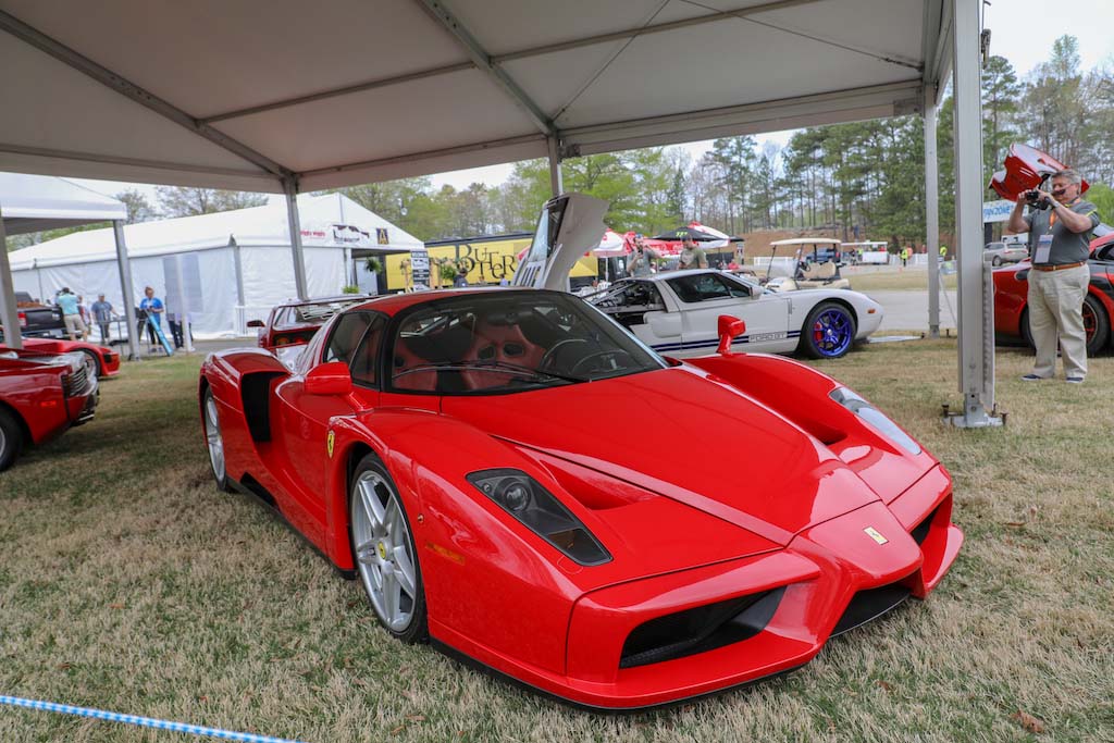 car-corral-banner-bg
